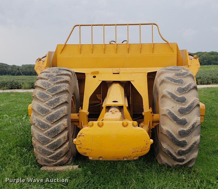 image for item BW9230 Caterpillar 435 Series D scraper