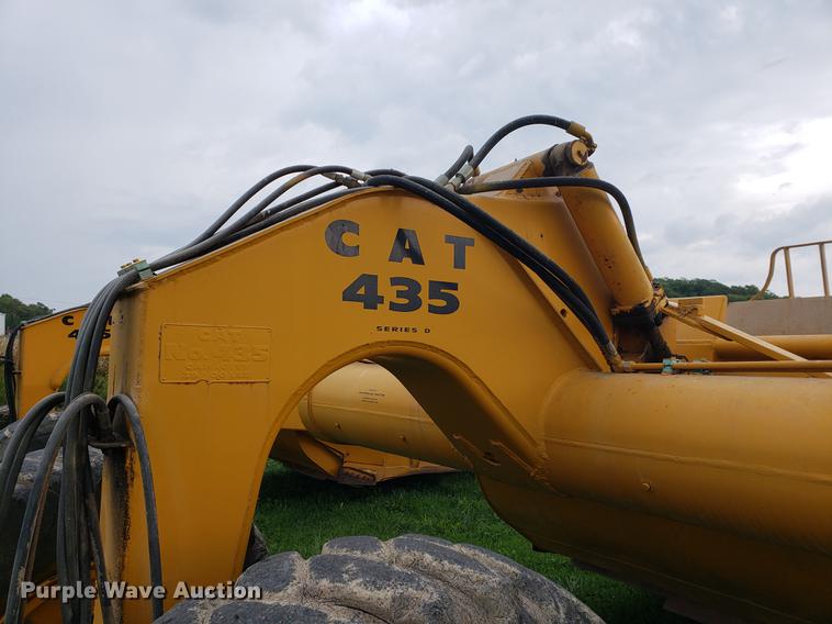 image for item BW9230 Caterpillar 435 Series D scraper