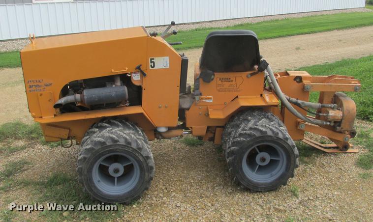 image for item DA8265 Case Maxi Sneaker Series C vibratory cable plow