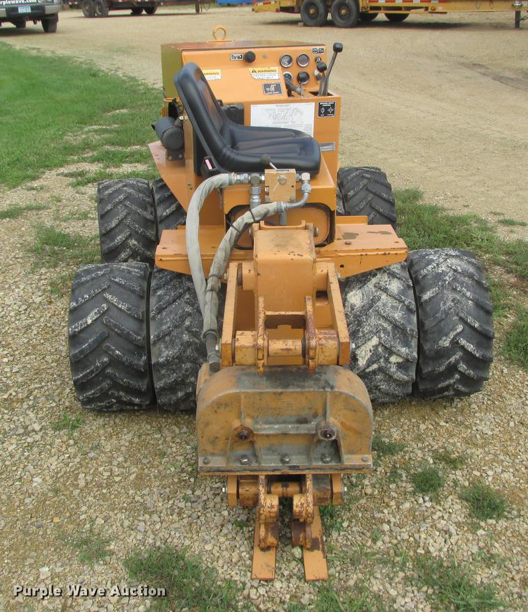 image for item DA8265 Case Maxi Sneaker Series C vibratory cable plow