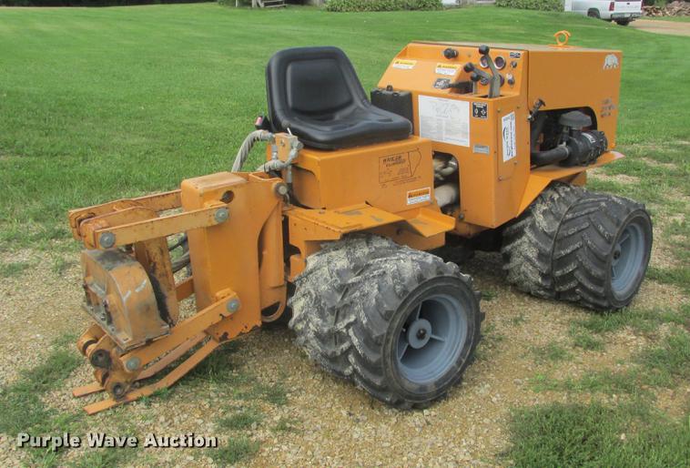 image for item DA8265 Case Maxi Sneaker Series C vibratory cable plow