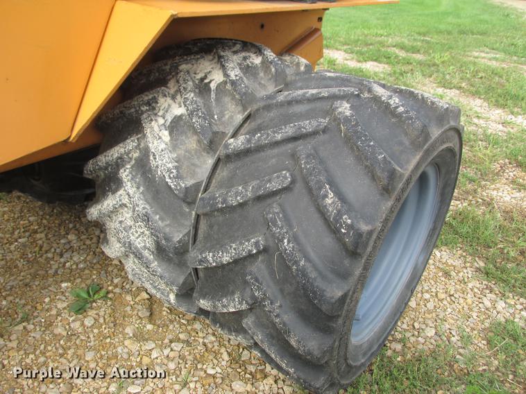 image for item DA8265 Case Maxi Sneaker Series C vibratory cable plow