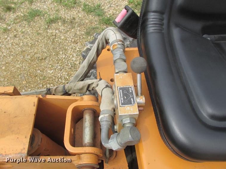 image for item DA8265 Case Maxi Sneaker Series C vibratory cable plow