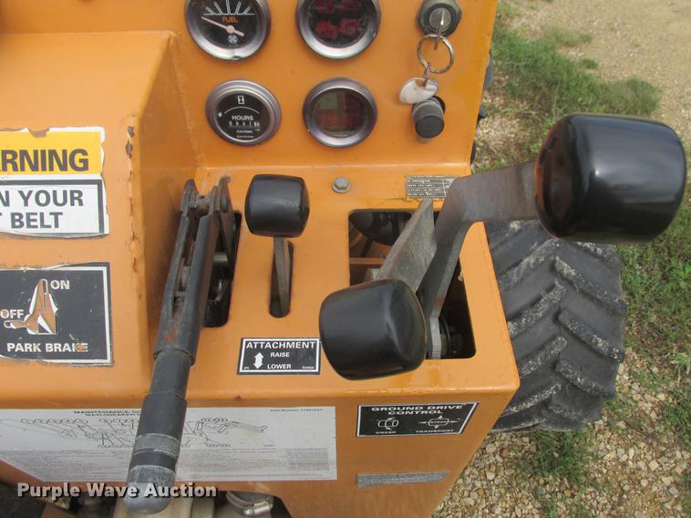 image for item DA8265 Case Maxi Sneaker Series C vibratory cable plow