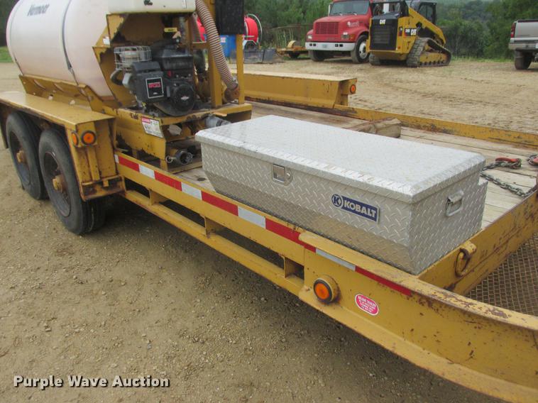 image for item DA8266 2001 Vermeer ST300 mud mixer and Belshe trailer