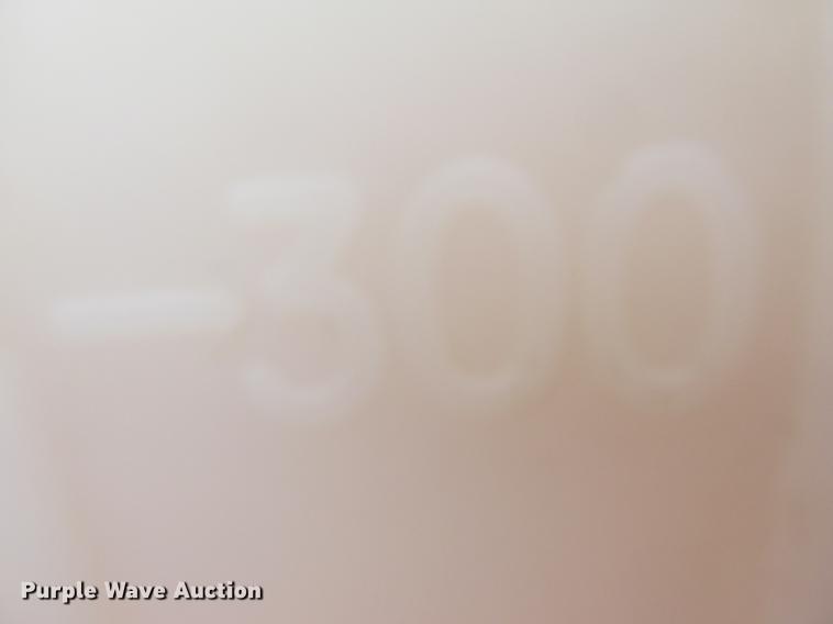 image for item DA8266 2001 Vermeer ST300 mud mixer and Belshe trailer