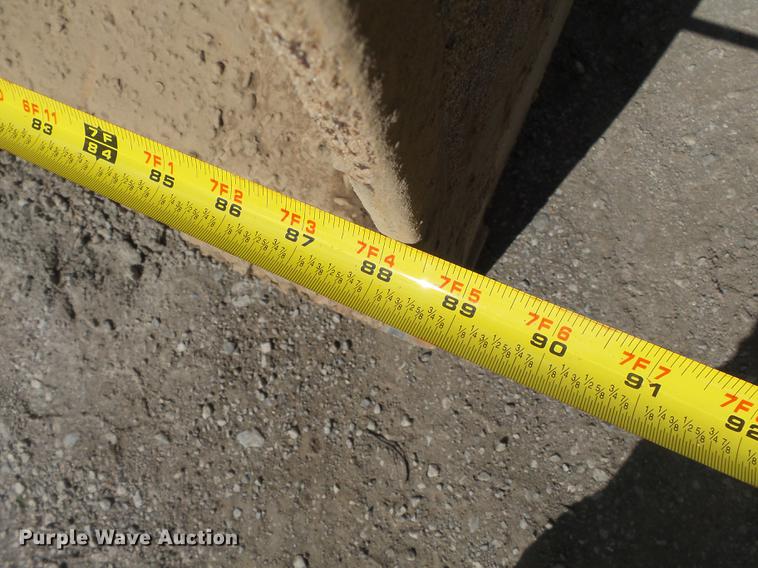 image for item DB7048 1999 New Holland 675E backhoe