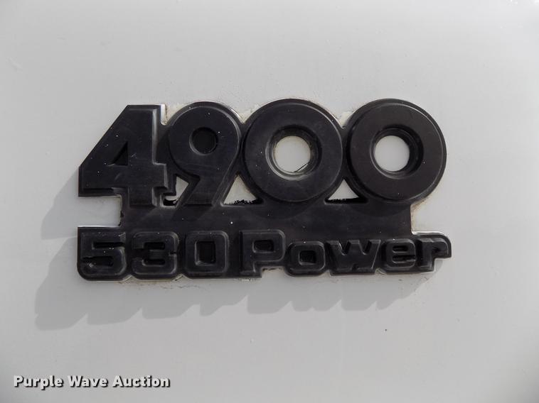 image for item DB8619 1999 International 4900 dump truck