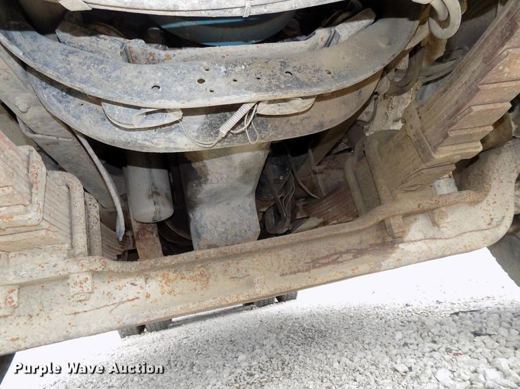 image for item DB8619 1999 International 4900 dump truck