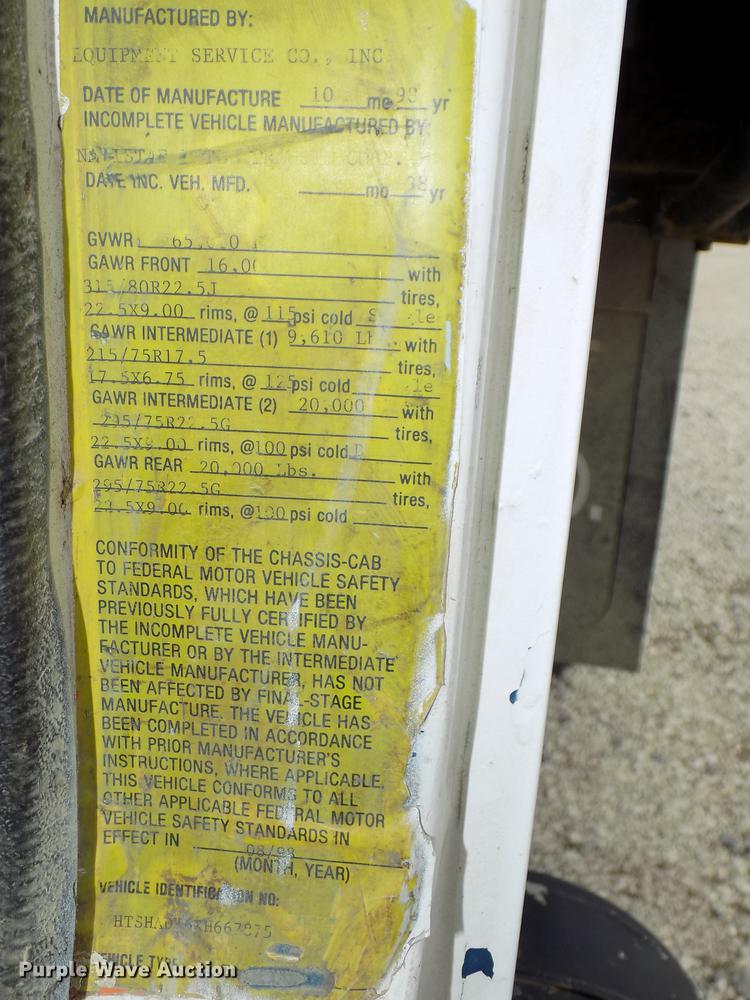 image for item DB8619 1999 International 4900 dump truck