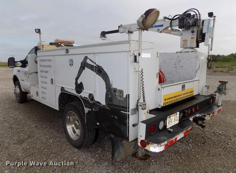 image for item DB8620 2003 Ford F550 Super Duty service truck with crane