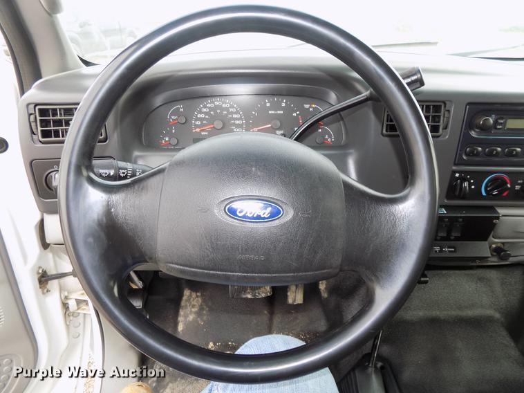 image for item DB8620 2003 Ford F550 Super Duty service truck with crane