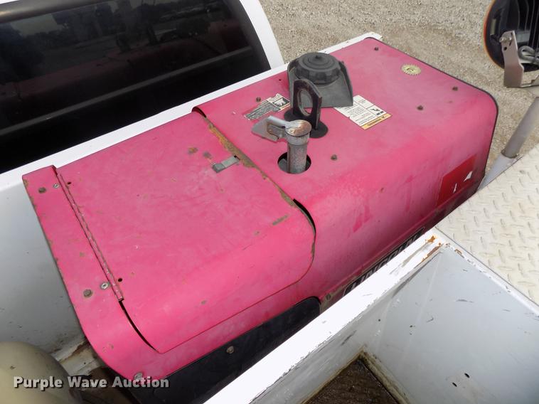 image for item DB8620 2003 Ford F550 Super Duty service truck with crane