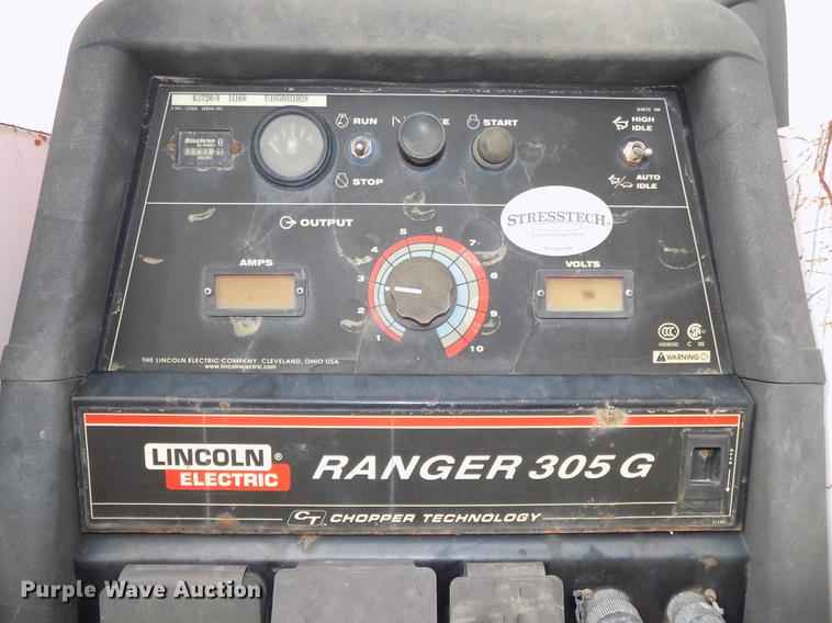 image for item DB8620 2003 Ford F550 Super Duty service truck with crane