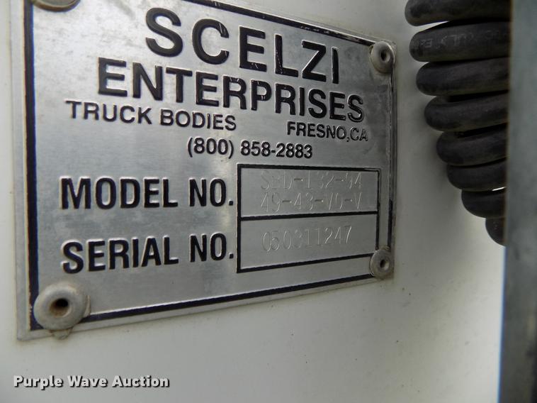 image for item DB8620 2003 Ford F550 Super Duty service truck with crane