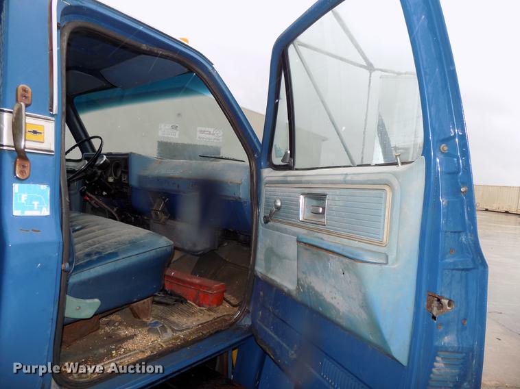 image for item DB8625 1977 Chevrolet C65 flatbed truck