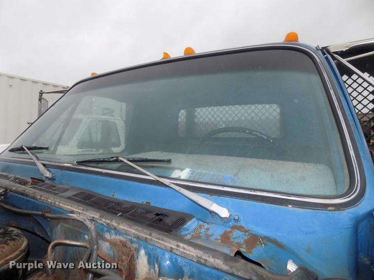 image for item DB8625 1977 Chevrolet C65 flatbed truck