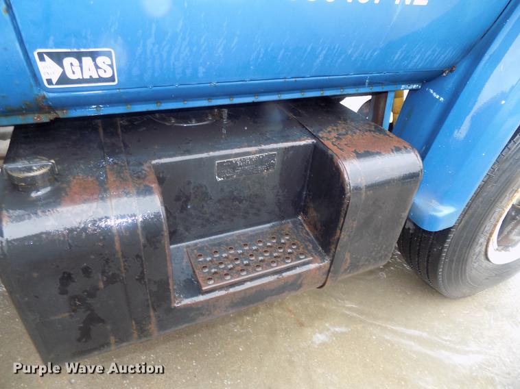 image for item DB8625 1977 Chevrolet C65 flatbed truck