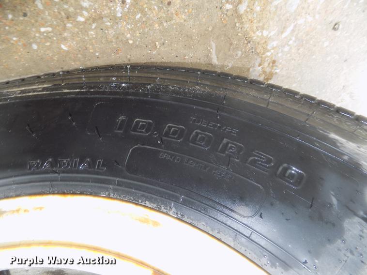 image for item DB8625 1977 Chevrolet C65 flatbed truck