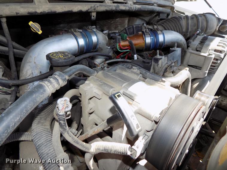 image for item DB8635 1999 Ford F450 Super Duty Crew Cab dump truck