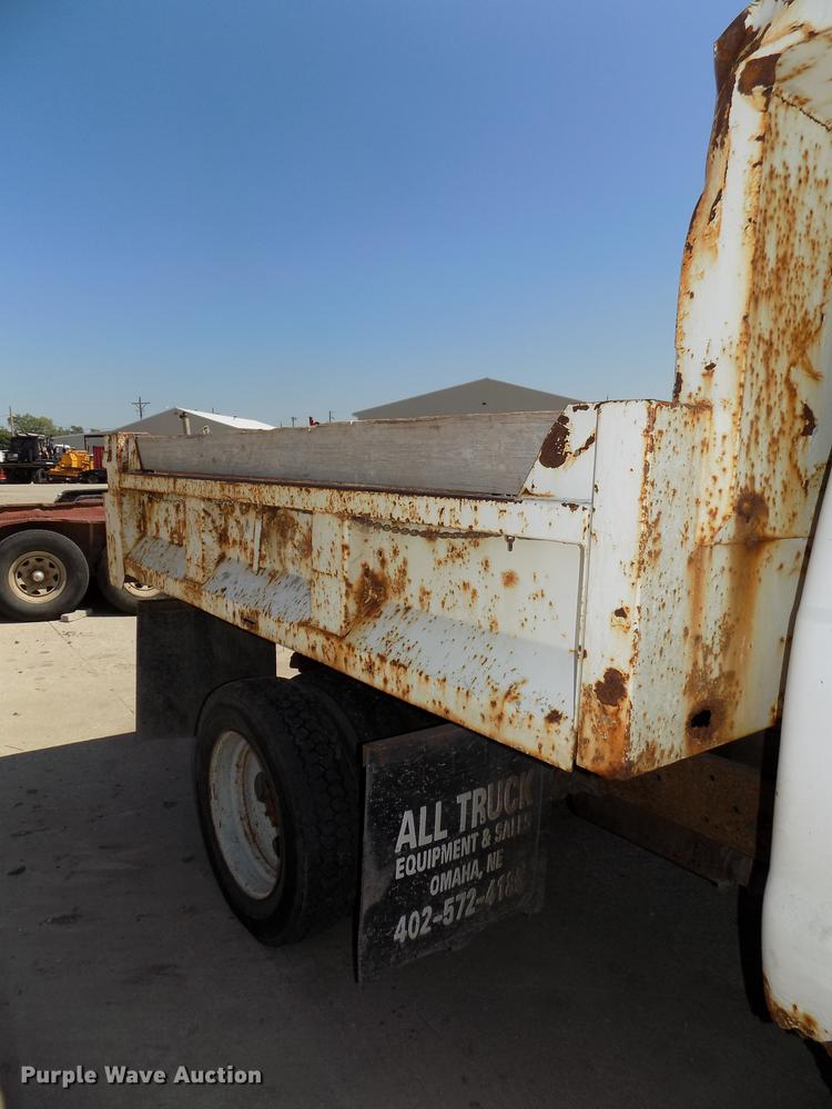 image for item DB8635 1999 Ford F450 Super Duty Crew Cab dump truck
