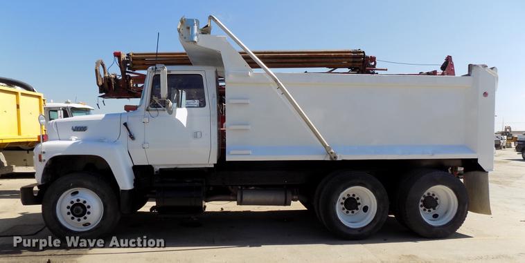 image for item DB8638 1991 Ford LT8000 dump truck