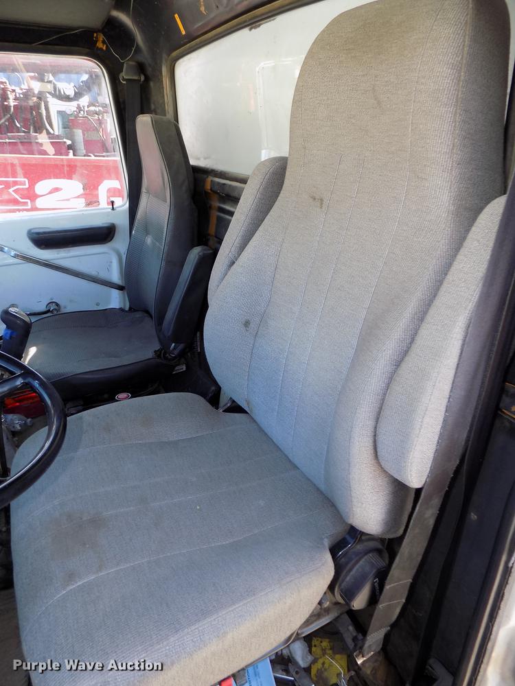 image for item DB8638 1991 Ford LT8000 dump truck