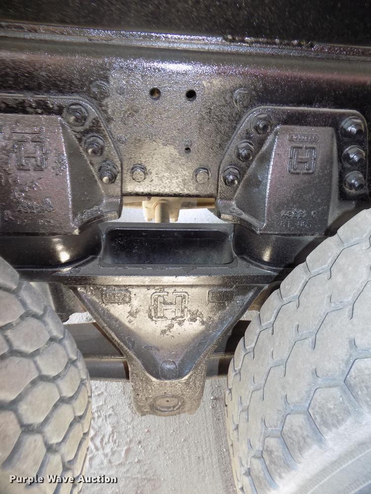 image for item DB8638 1991 Ford LT8000 dump truck