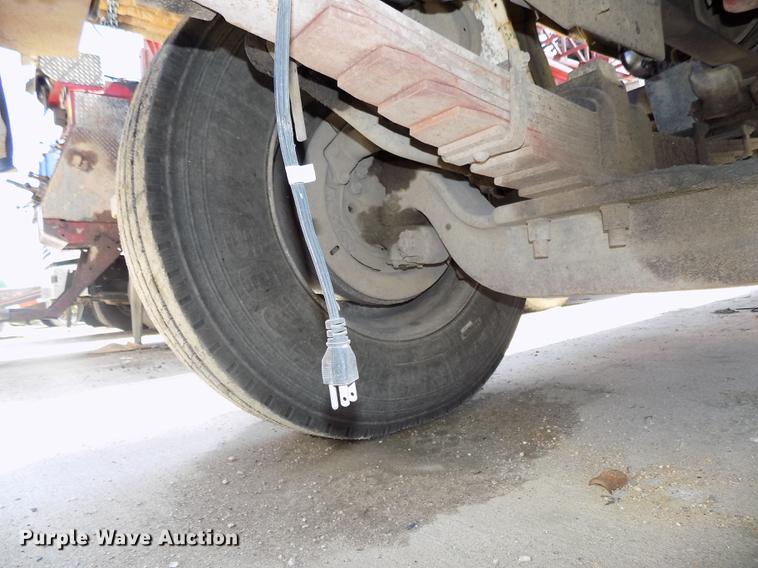 image for item DB8638 1991 Ford LT8000 dump truck