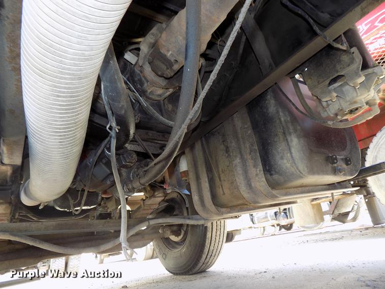 image for item DB8638 1991 Ford LT8000 dump truck