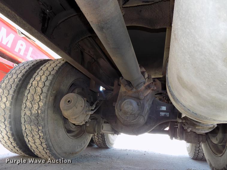 image for item DB8638 1991 Ford LT8000 dump truck