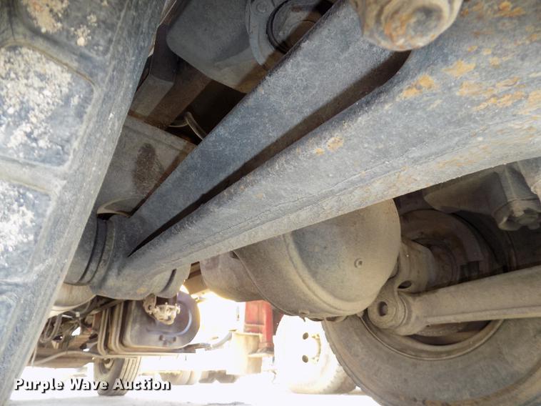 image for item DB8638 1991 Ford LT8000 dump truck