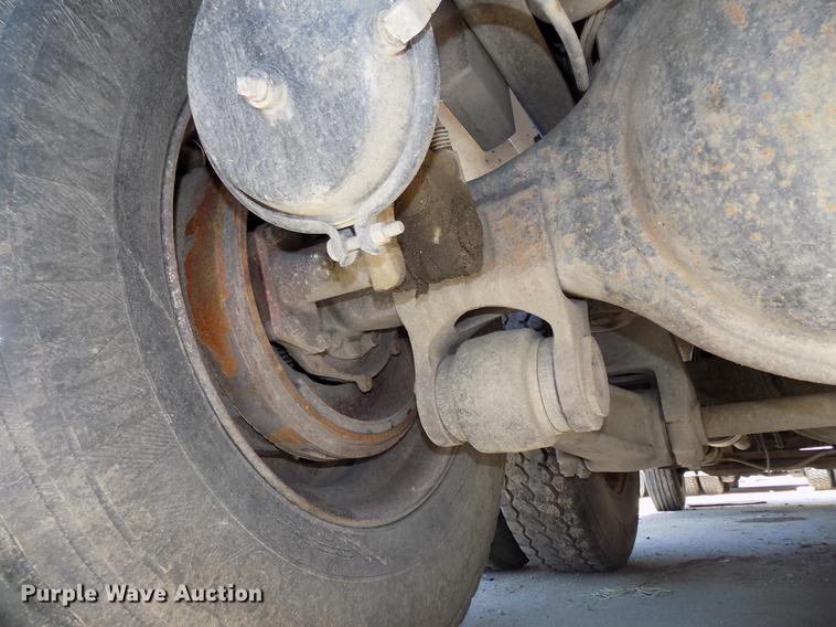 image for item DB8638 1991 Ford LT8000 dump truck