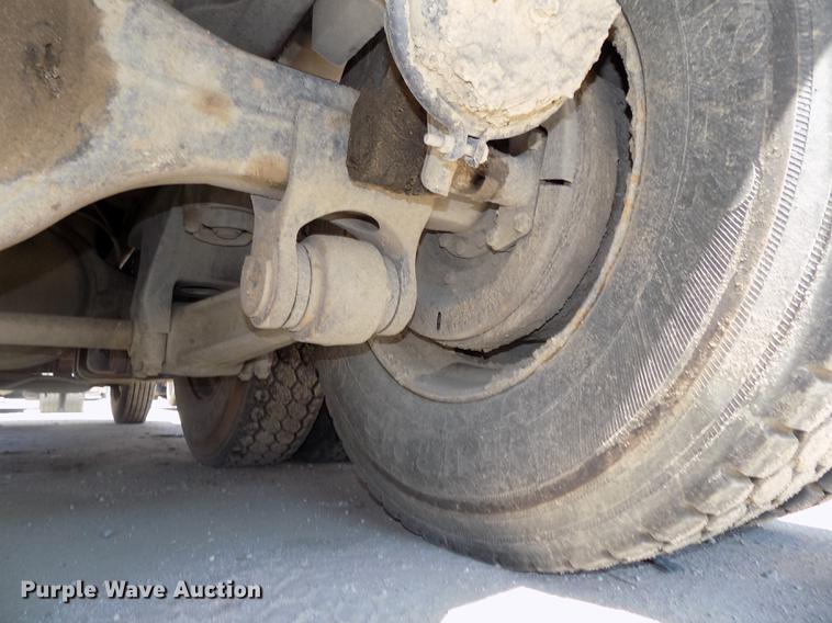 image for item DB8638 1991 Ford LT8000 dump truck