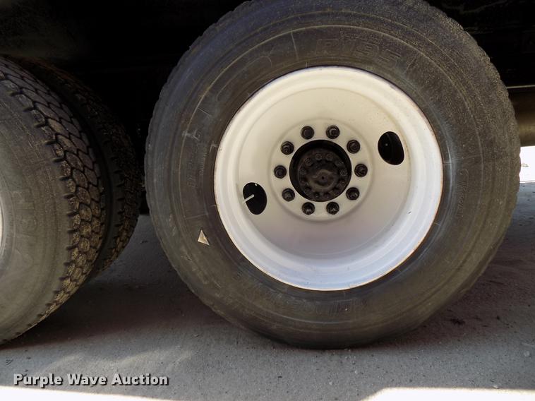 image for item DB8638 1991 Ford LT8000 dump truck