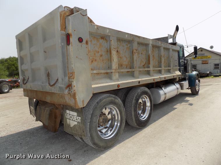 image for item DB8640 1997 Freightliner FLD 120 Classic XL dump truck
