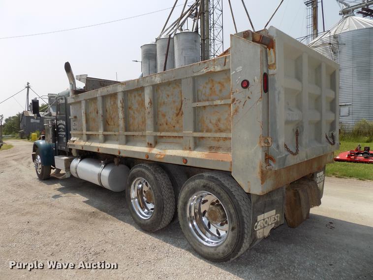 image for item DB8640 1997 Freightliner FLD 120 Classic XL dump truck