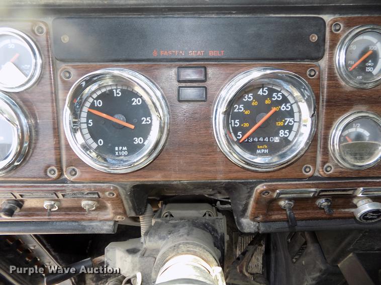 image for item DB8640 1997 Freightliner FLD 120 Classic XL dump truck