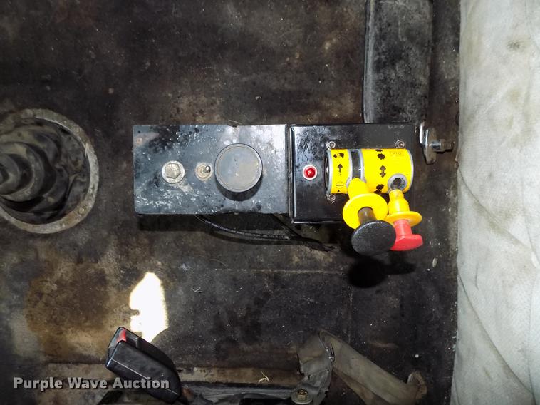 image for item DB8640 1997 Freightliner FLD 120 Classic XL dump truck