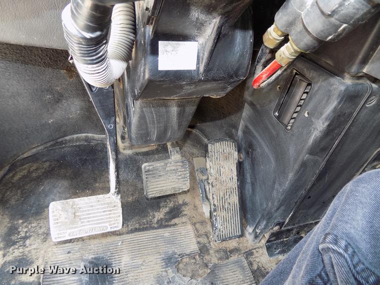 image for item DB8640 1997 Freightliner FLD 120 Classic XL dump truck