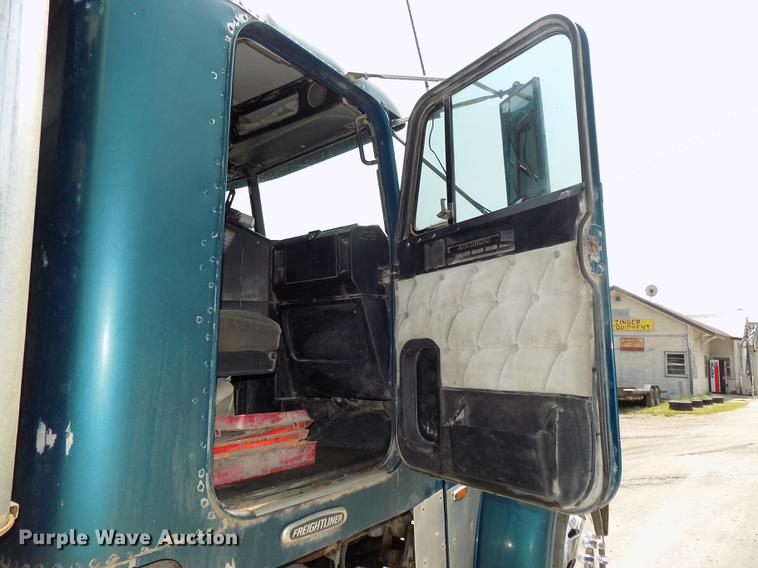 image for item DB8640 1997 Freightliner FLD 120 Classic XL dump truck