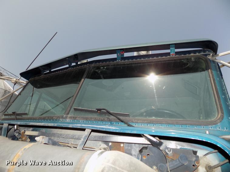 image for item DB8640 1997 Freightliner FLD 120 Classic XL dump truck