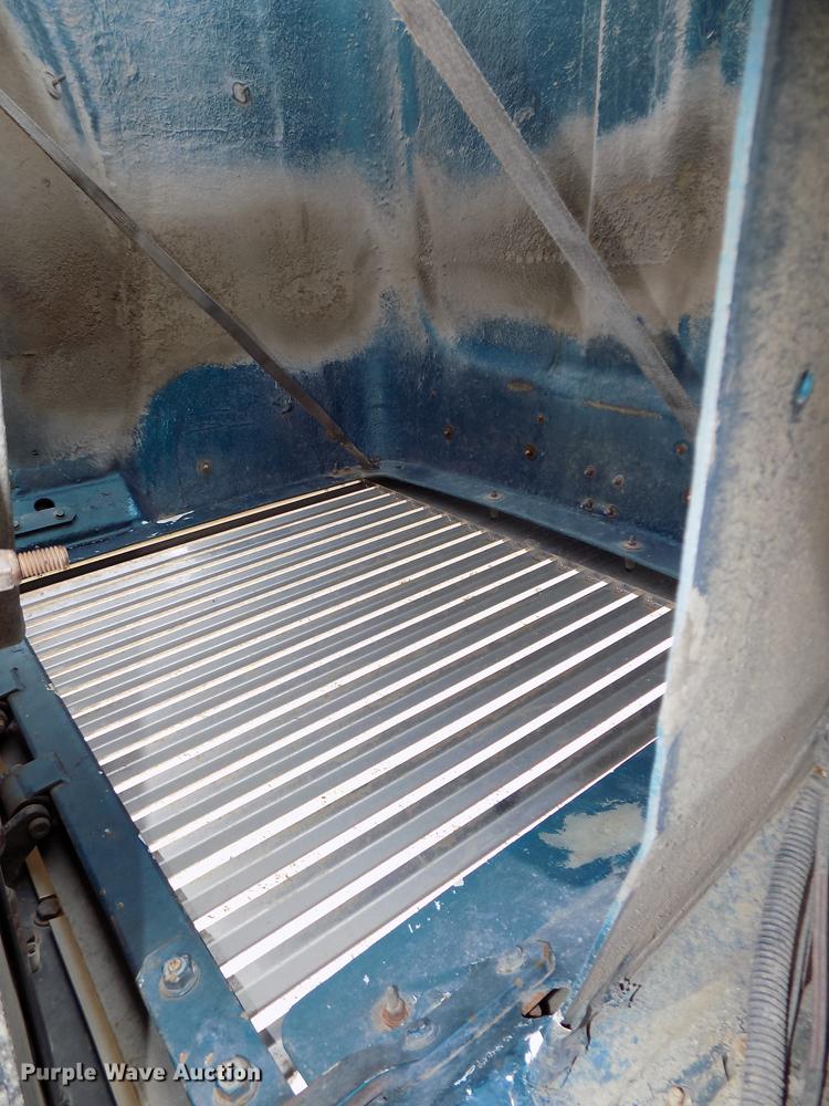 image for item DB8640 1997 Freightliner FLD 120 Classic XL dump truck