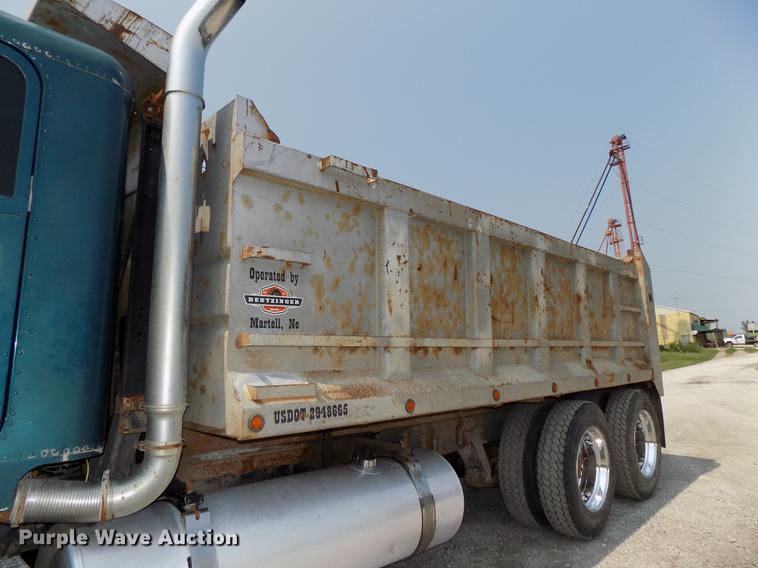 image for item DB8640 1997 Freightliner FLD 120 Classic XL dump truck