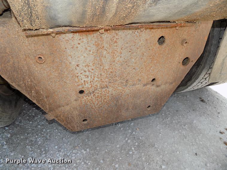 image for item DB8640 1997 Freightliner FLD 120 Classic XL dump truck