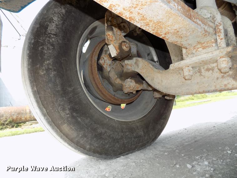 image for item DB8640 1997 Freightliner FLD 120 Classic XL dump truck