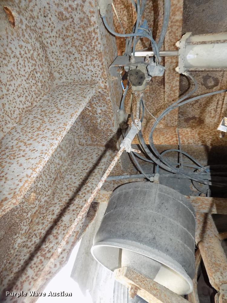 image for item DB8640 1997 Freightliner FLD 120 Classic XL dump truck