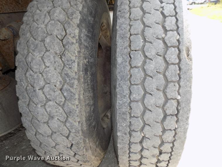 image for item DB8640 1997 Freightliner FLD 120 Classic XL dump truck