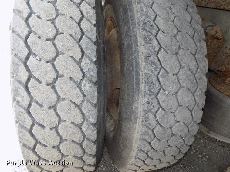 image for item DB8640 1997 Freightliner FLD 120 Classic XL dump truck