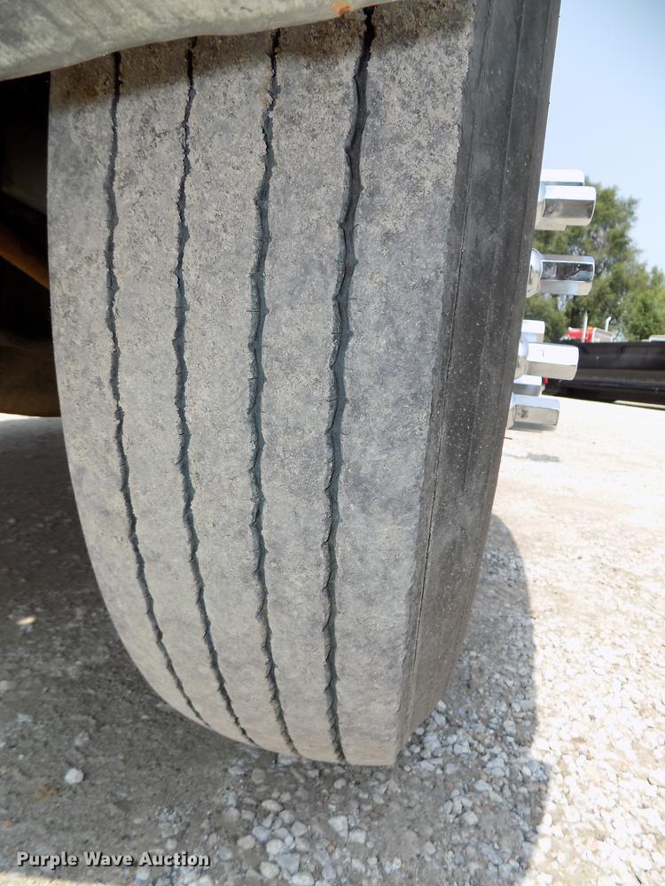 image for item DB8640 1997 Freightliner FLD 120 Classic XL dump truck